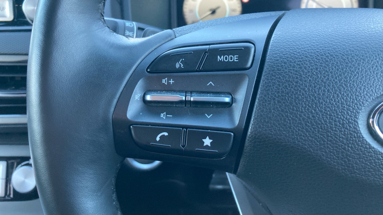 Hyundai KONA 100kW Premium 39kWh 5dr Auto Electric Hatchback